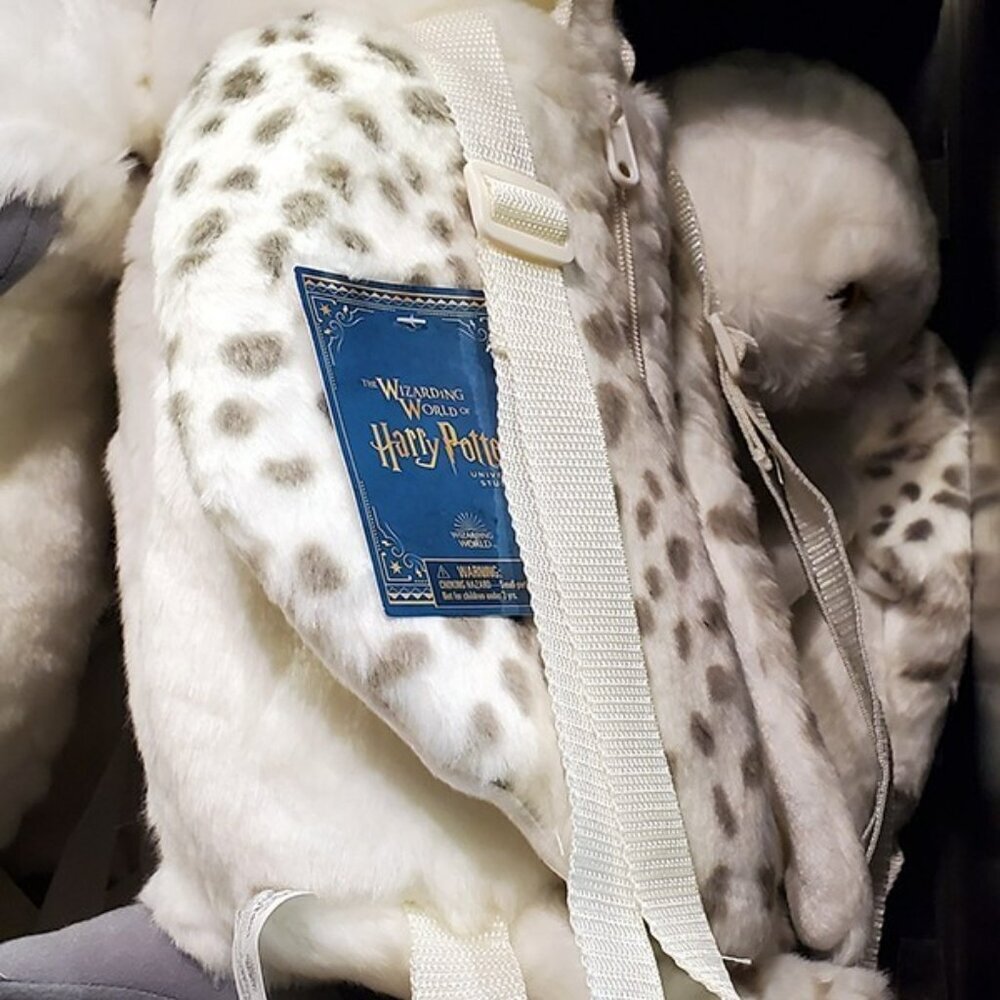 Hedwig Plush Backpack from Universal Studio NWT - Picture 2 of 2